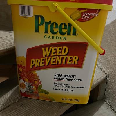 Preen weed preventer 16 lbs container