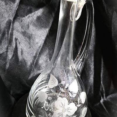 Vintage Hand-Blown Etched Glass Decanter with Solid Glass Stopper – A Classic Silhouette of Elegance