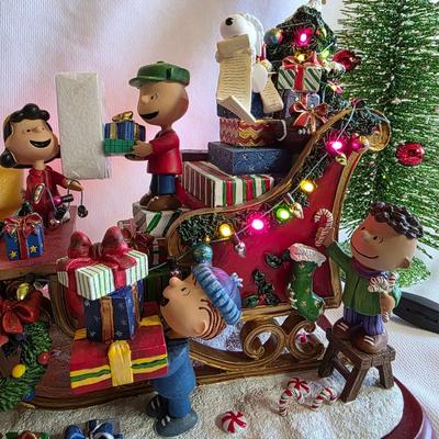 Peanuts Christmas Sleigh