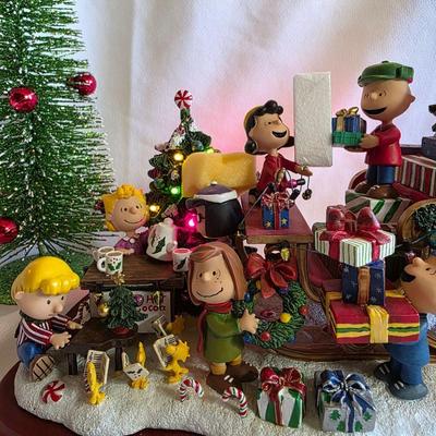 Peanuts Christmas Sleigh