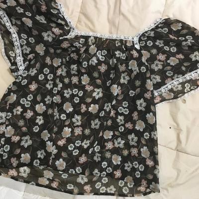 Candies black floral blouse with white accents