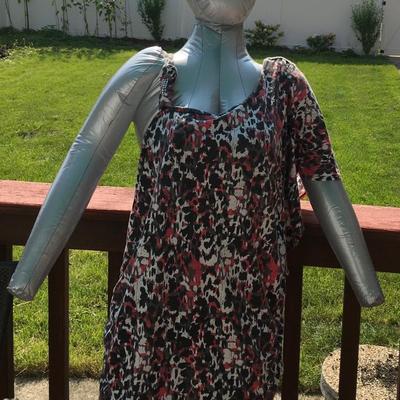 Majestic red and black short sleeve top