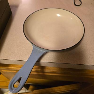 Enameled cast iron skillet