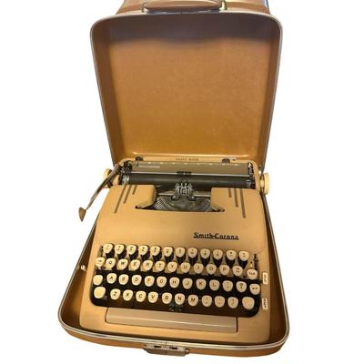 Vintage Smith-Corona “Silent-Super” Typewriter in Carrying Case