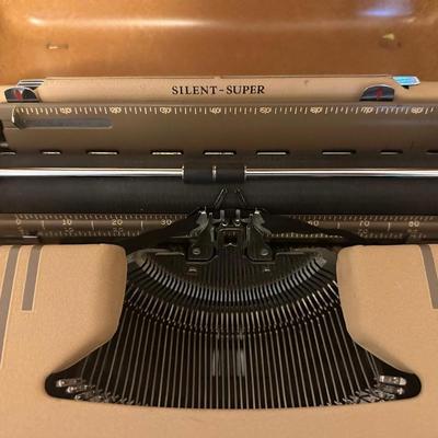 Vintage Smith-Corona “Silent-Super” Typewriter in Carrying Case