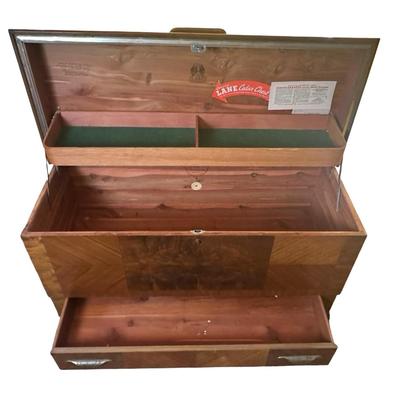 Lane Cedar Chest with Bottom Drawer & Interior Tray