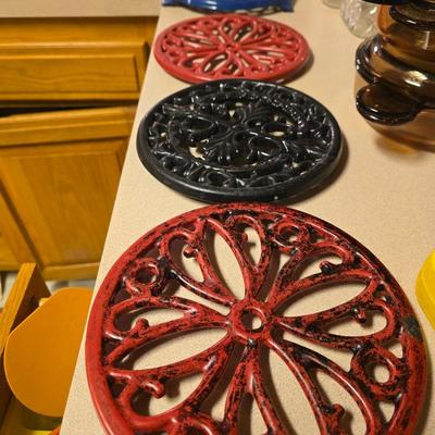 Cast iron trivets