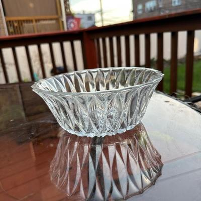vintage clear pressed glass bowl, from the Libbey Glass Company LRS45 pattern or the Hoosier Glass Company