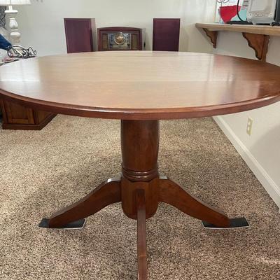 Sale Photo Thumbnail #10: Beautiful drop leaf dining table