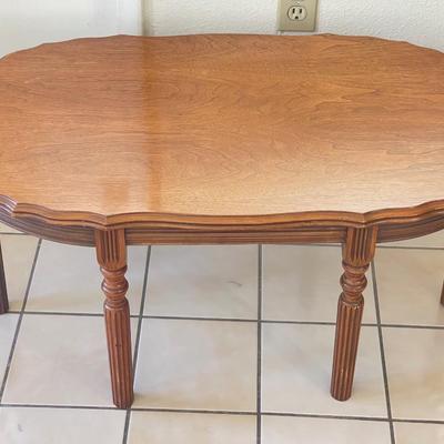 Sale Photo Thumbnail #15: Beautiful vintage side table