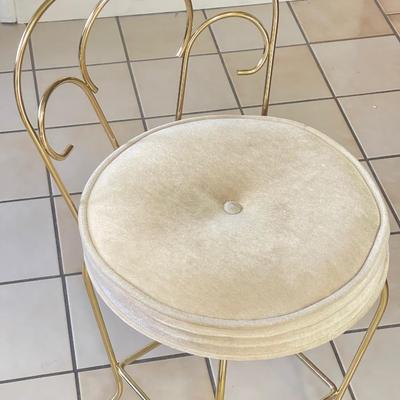 Sale Photo Thumbnail #56: Very cute vintage vanity stool