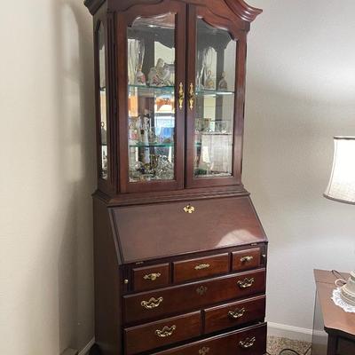 Sale Photo Thumbnail #69: Elegant Thomasville secretary desk with an upper glass display hutch
(items inside not included)
