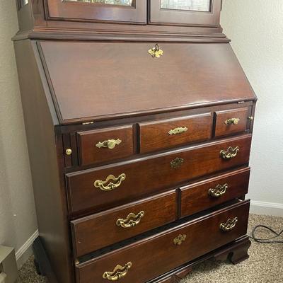 Sale Photo Thumbnail #70: Elegant Thomasville secretary desk with an upper glass display hutch
(items inside not included)