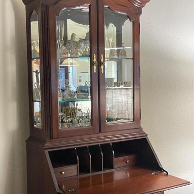 Sale Photo Thumbnail #74: Elegant Thomasville secretary desk with an upper glass display hutch
(items inside not included)