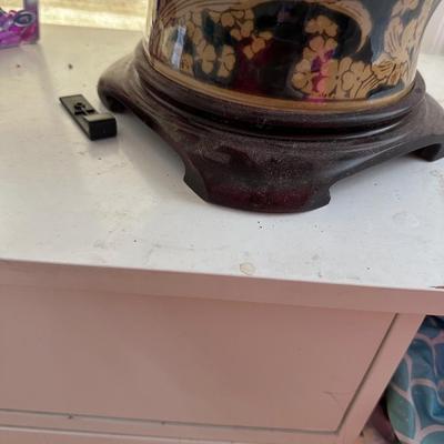 28" Black and Tan Floral Bouquet Vase Lamp By red lantern