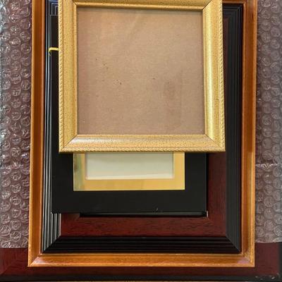 Sale Photo Thumbnail #120: set of picture frames
