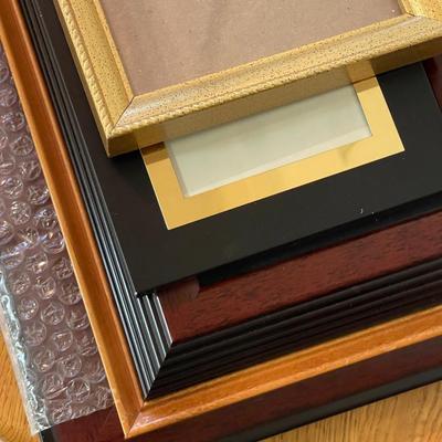 Sale Photo Thumbnail #121: set of picture frames