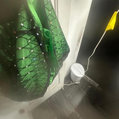 Jessica Howard dress with black velvet top with green skirt