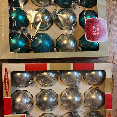 Vintage Shiny Brite Glass Ornaments – Teal & Silver Lot