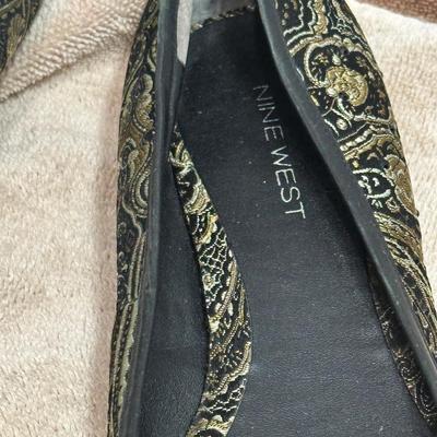 Nine West black and gold brocade ballet flats.