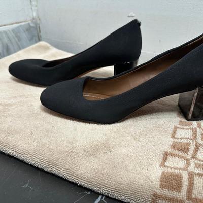 Donald J Pliner Corin Black Crepe Elastic Block Heel Pumps