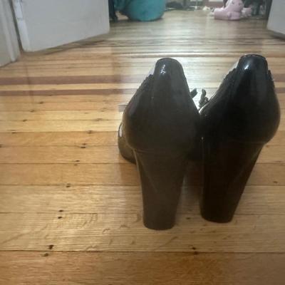 Black and white patent leather Aldo Mary Jane heels