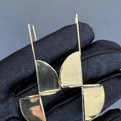 Luxurious Gold Alloy Plated Earrings