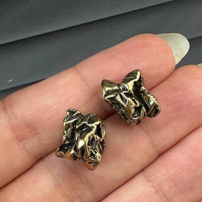 Luxurious Gold Alloy Plated Earrings