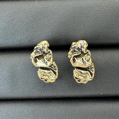 Luxurious Gold Alloy Plated Earrings
