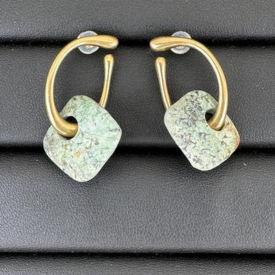 Luxurious Gold Alloy Plated Earrings