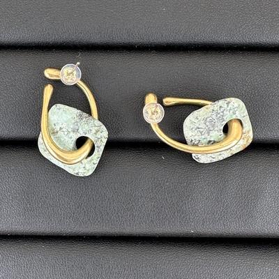 Luxurious Gold Alloy Plated Earrings