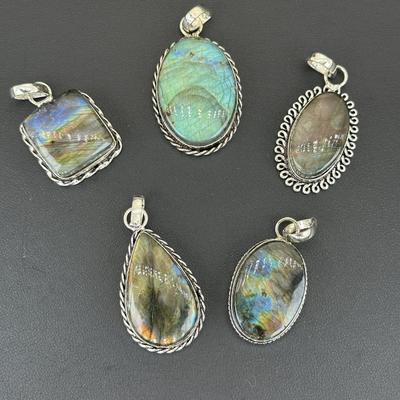 Labradorite Pendant 925 Sterling Silver Plated Handmade Gemstone 