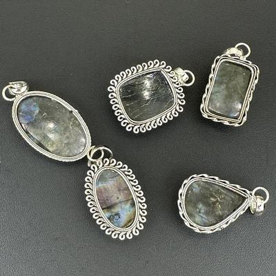 Labradorite Pendant 925 Sterling Silver Plated Handmade Gemstone 