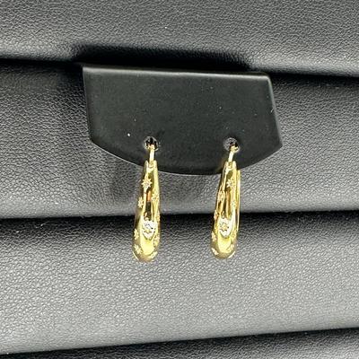 Brand New Earrings 925 Sterling Silver Stamped Zirconia