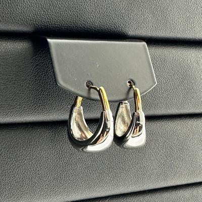 Brand New Earring 925 Sterling Silver Stamped Zirconia