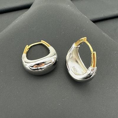 Brand New Earring 925 Sterling Silver Stamped Zirconia