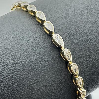 Brand New Bracelet 925 Sterling Silver Stamped Zirconia