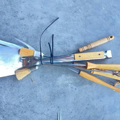 Sale Photo Thumbnail #226: BBQ utensils