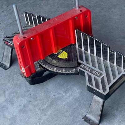 Sale Photo Thumbnail #234: Miter box with saw