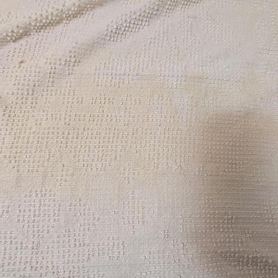 Double size chenille bedspread