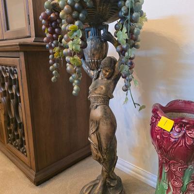 Rebekah Statue/planter