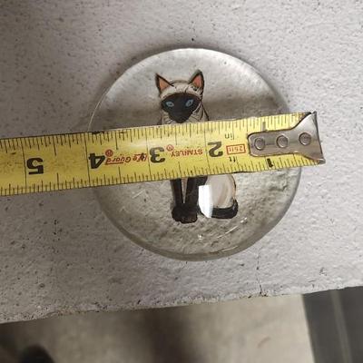 Sale Photo Thumbnail #63: Couple of Avon cats a small Goebel angel, a Siamese paperweight and a cute little lamp