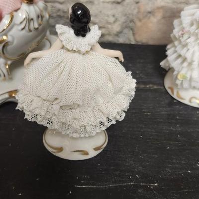 Sale Photo Thumbnail #71: Really neat porcelain ruffles figures. These are super delicate and they all have some damage. Lot 1