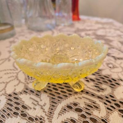 Vintage Daisy and Button Opalescence glass candy dish