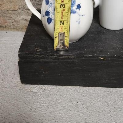 Sale Photo Thumbnail #113: Harry and David, porsgrund and Noritake blue pieces