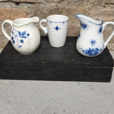 Sale Photo Thumbnail #112: Harry and David, porsgrund and Noritake blue pieces