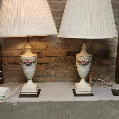 Sale Photo Thumbnail #136: Pair of vintage china lamps sweet roses!! They both work.