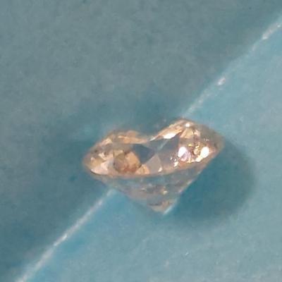 GIA CERTIFIED NATURAL EARTH MINED DIAMOND