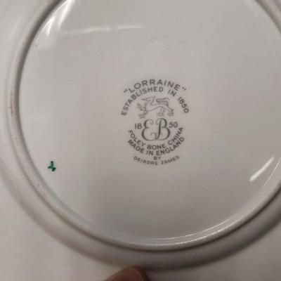 Sale Photo Thumbnail #155: Sweet little tea set.