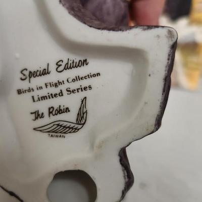 Sale Photo Thumbnail #192: Bird lot...lot of birds